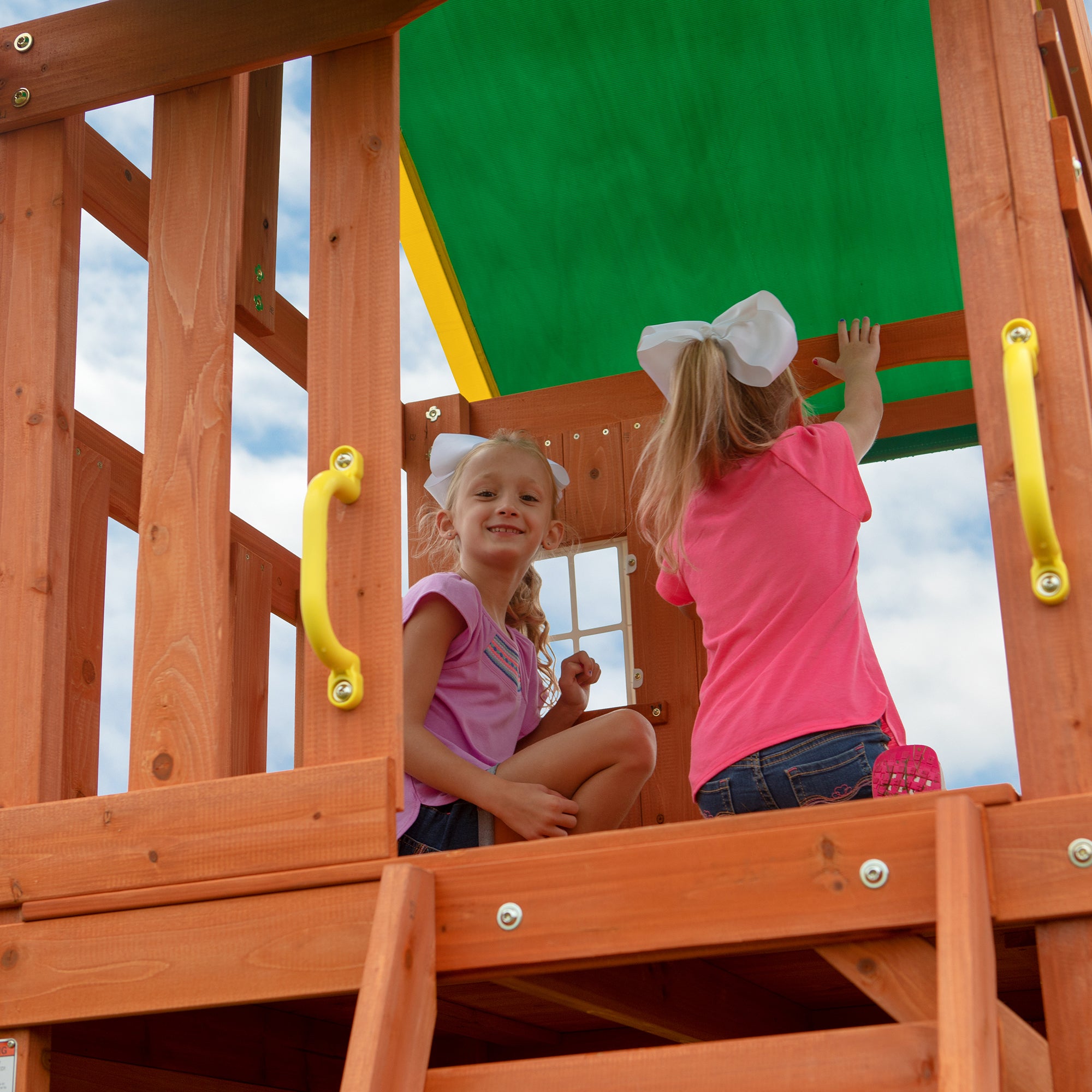 Oakmont Swing Set Fort