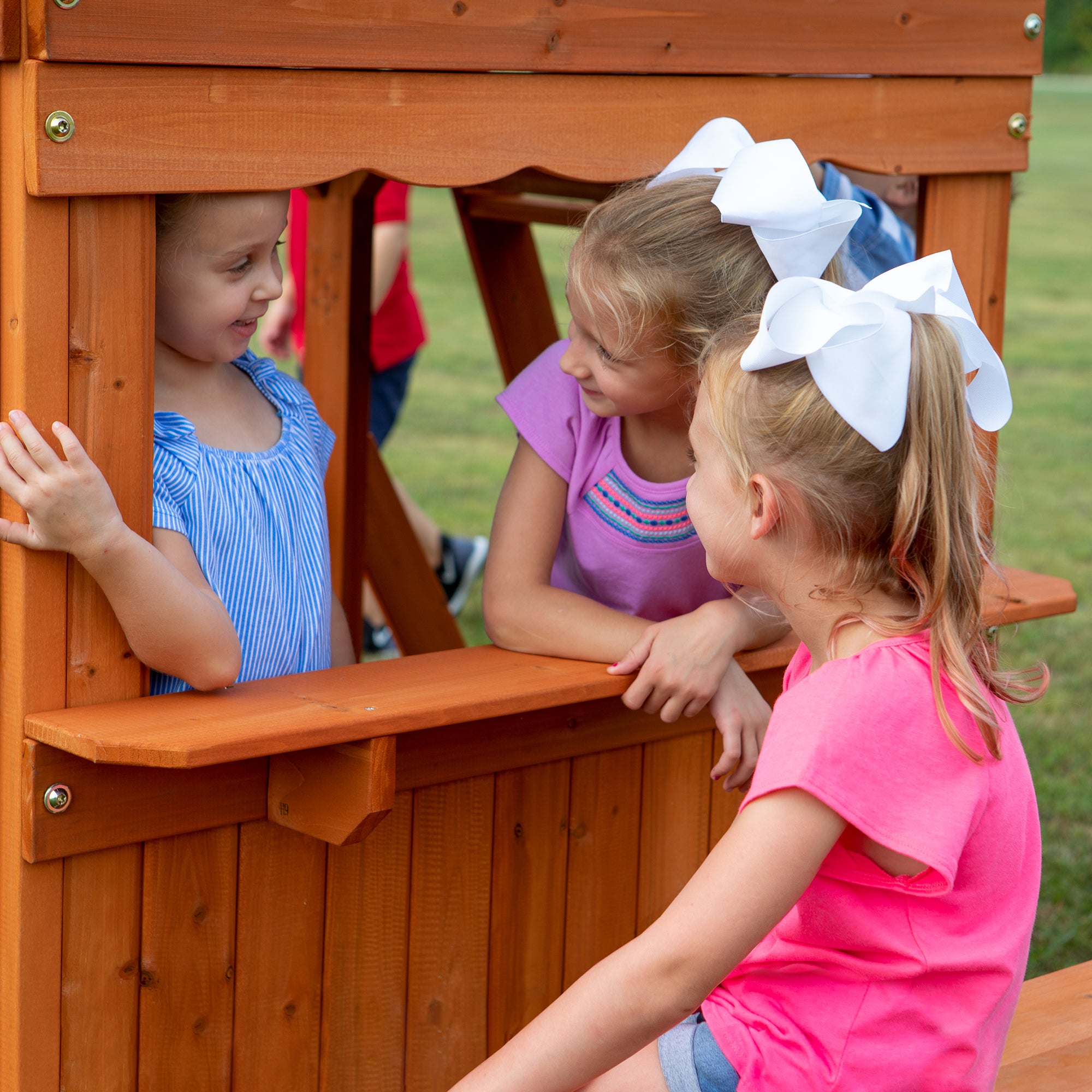 Oakmont Swing Set Counter