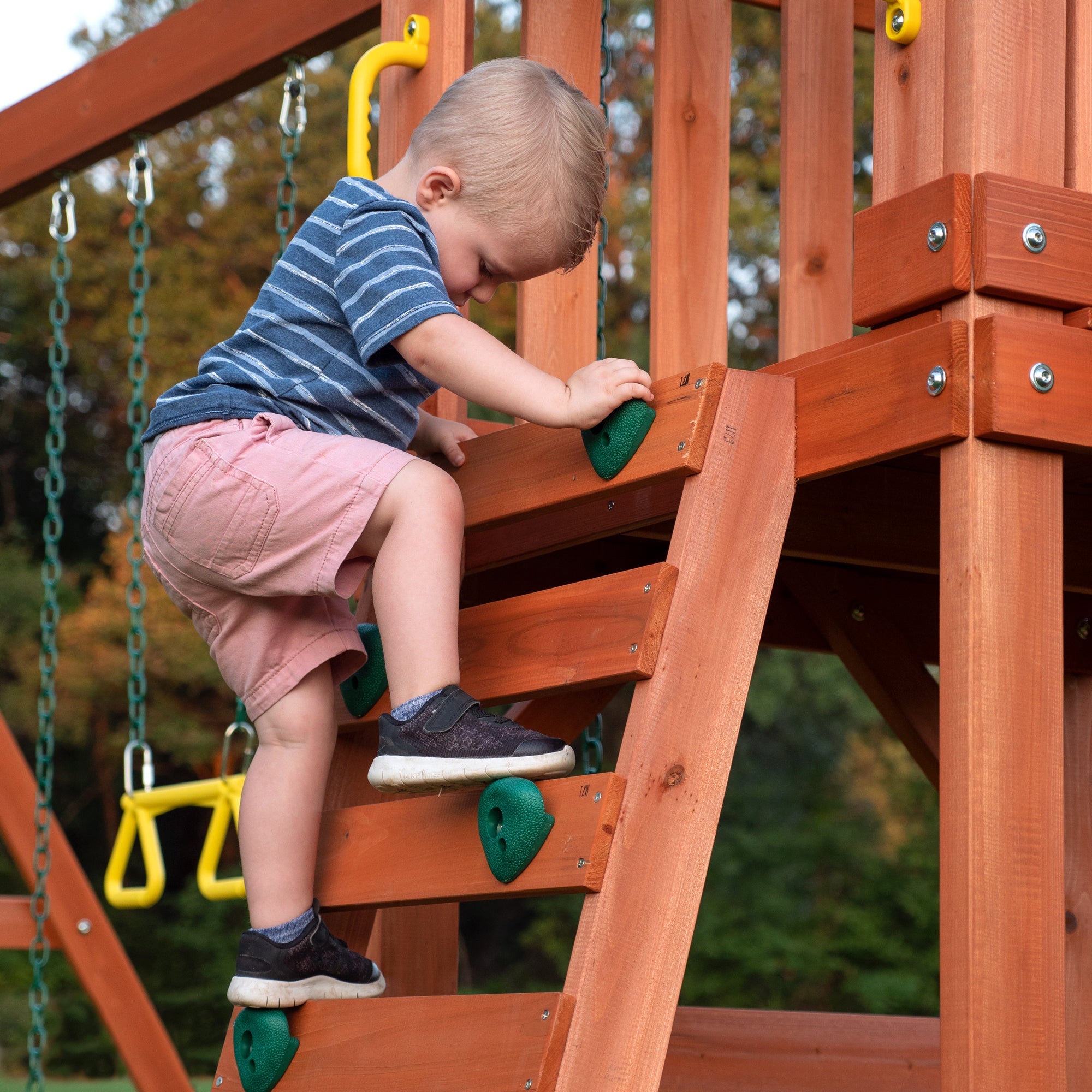 Backyard Discovery Playsets - Tucson Wooden Swing Set